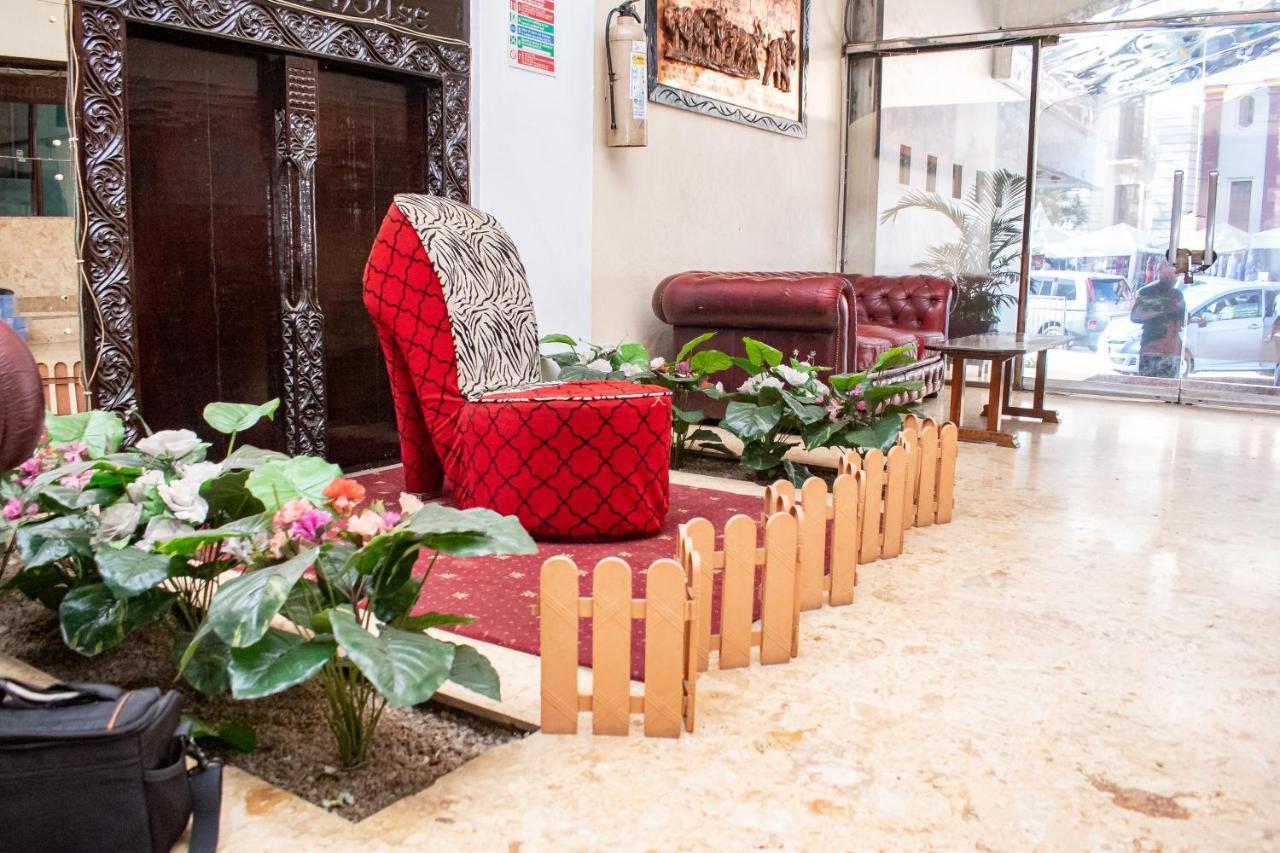 Ambassadeur Hotel Nairobi Exterior photo